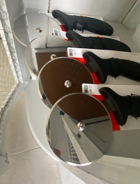 ROULETTE POUR TARTES FLAMBEES ET PIZZAS - ATF Brumath près Hochfelden Bas Rhin