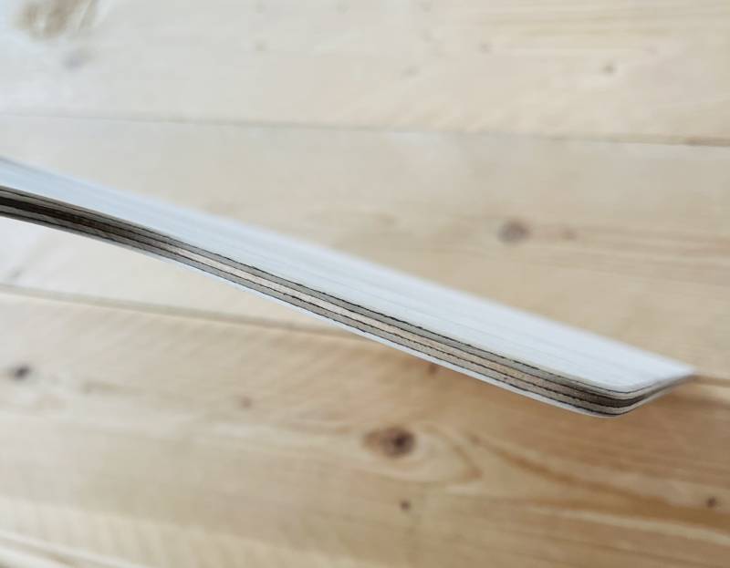 Planche de service avec poignée